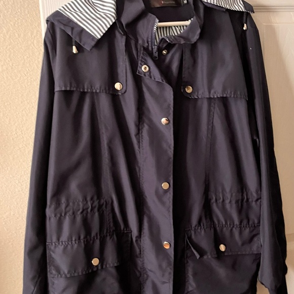 Stylish Women's Navy Utility Jacket - Picture 9 of 9